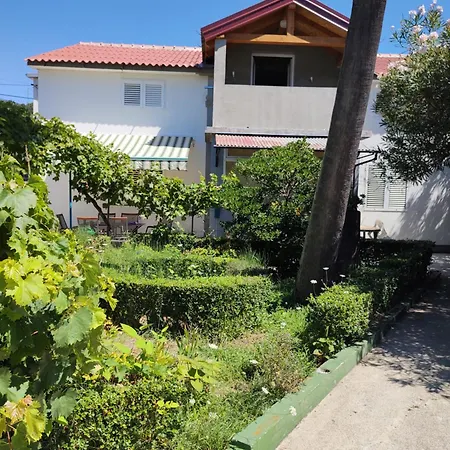 App Leo Appartement Palit