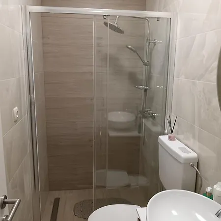 Apartman App Leo Palit