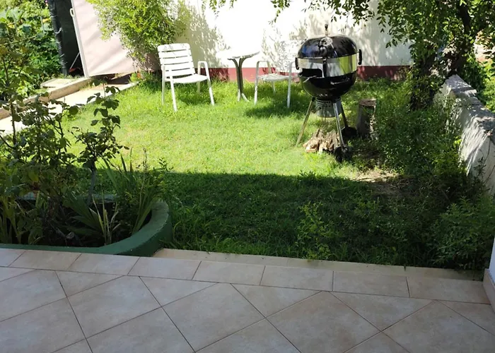 Apartman App Leo Palit